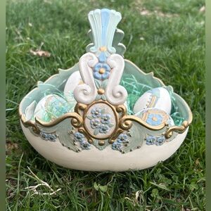 Vintage Ceramic Victorian Easter Basket with 5 Decorative eggs.